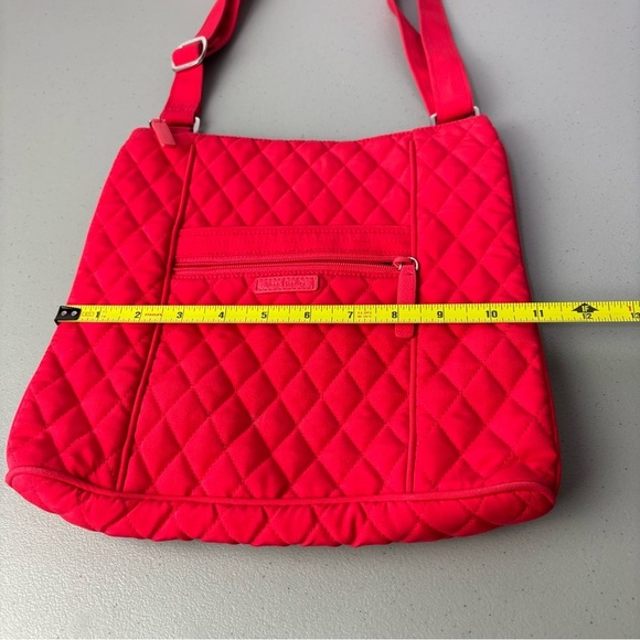 Vera Bradley Red Quilted Shoulder Bag Holiday Zip Closure Adjustable Strap - Picture 7 of 9